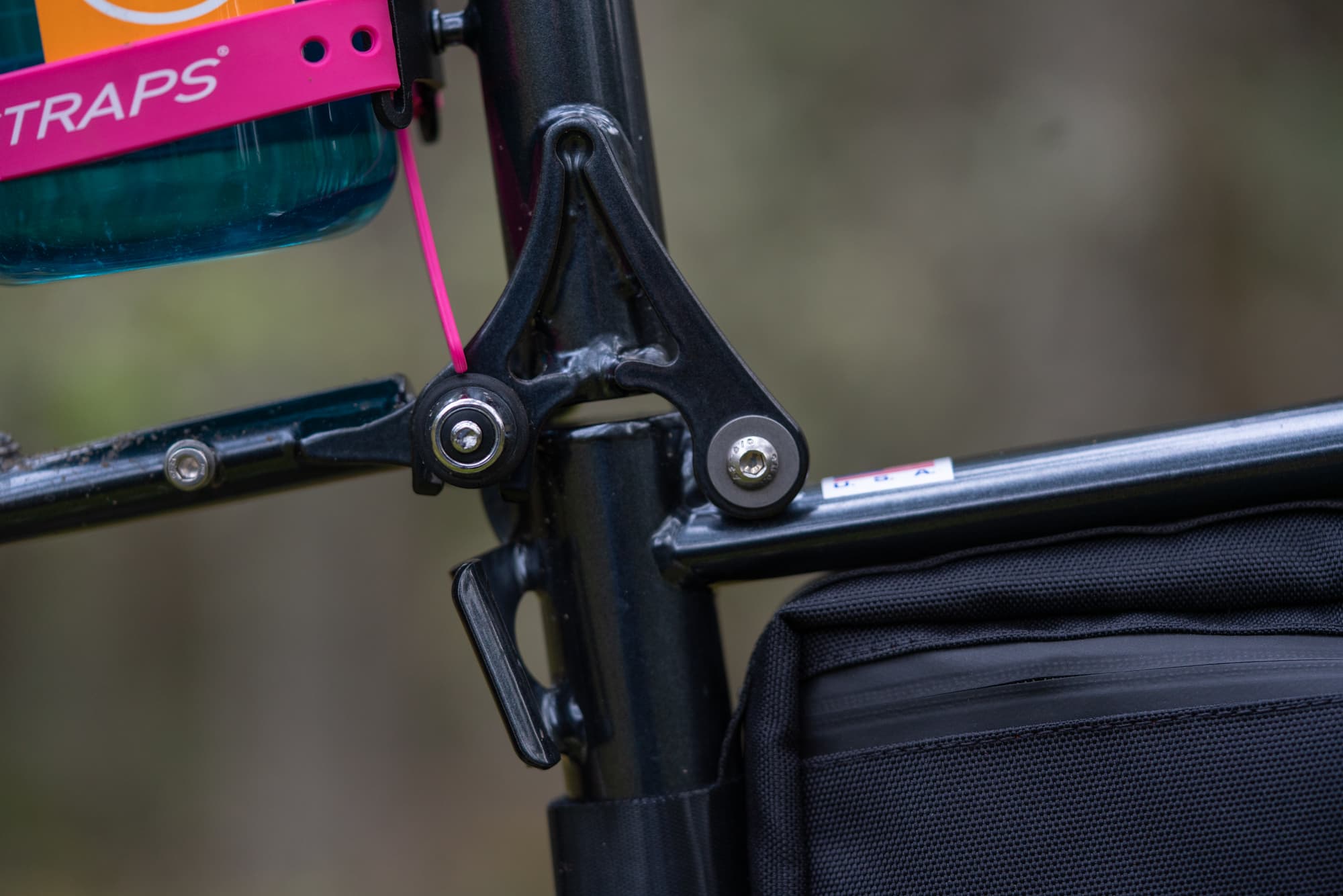 seat hinge