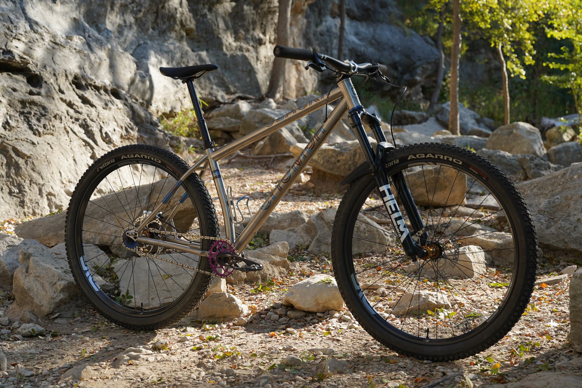 A SLACKR Ti blends into its environment