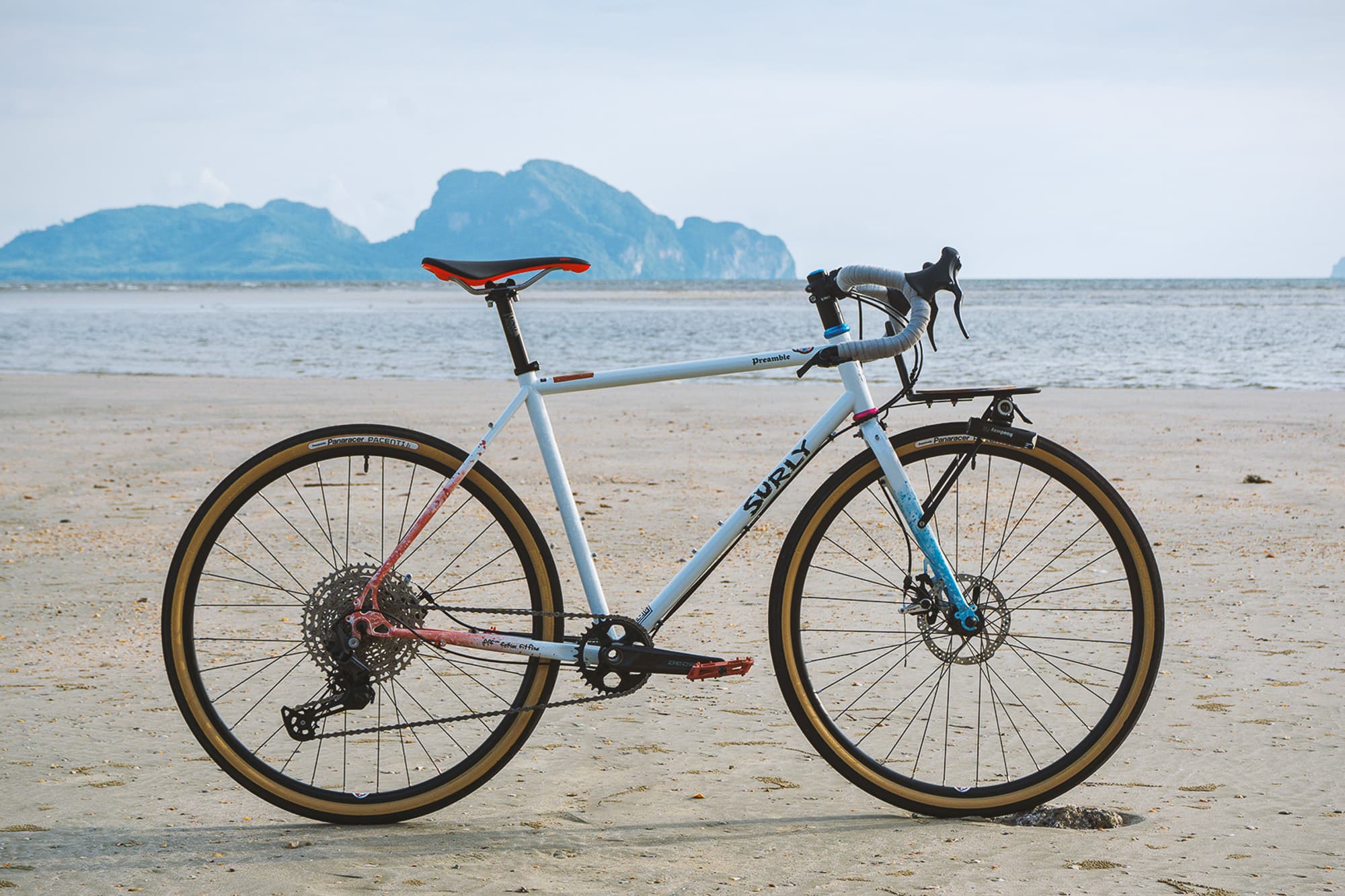 A custom Surly Preamble on the beach.