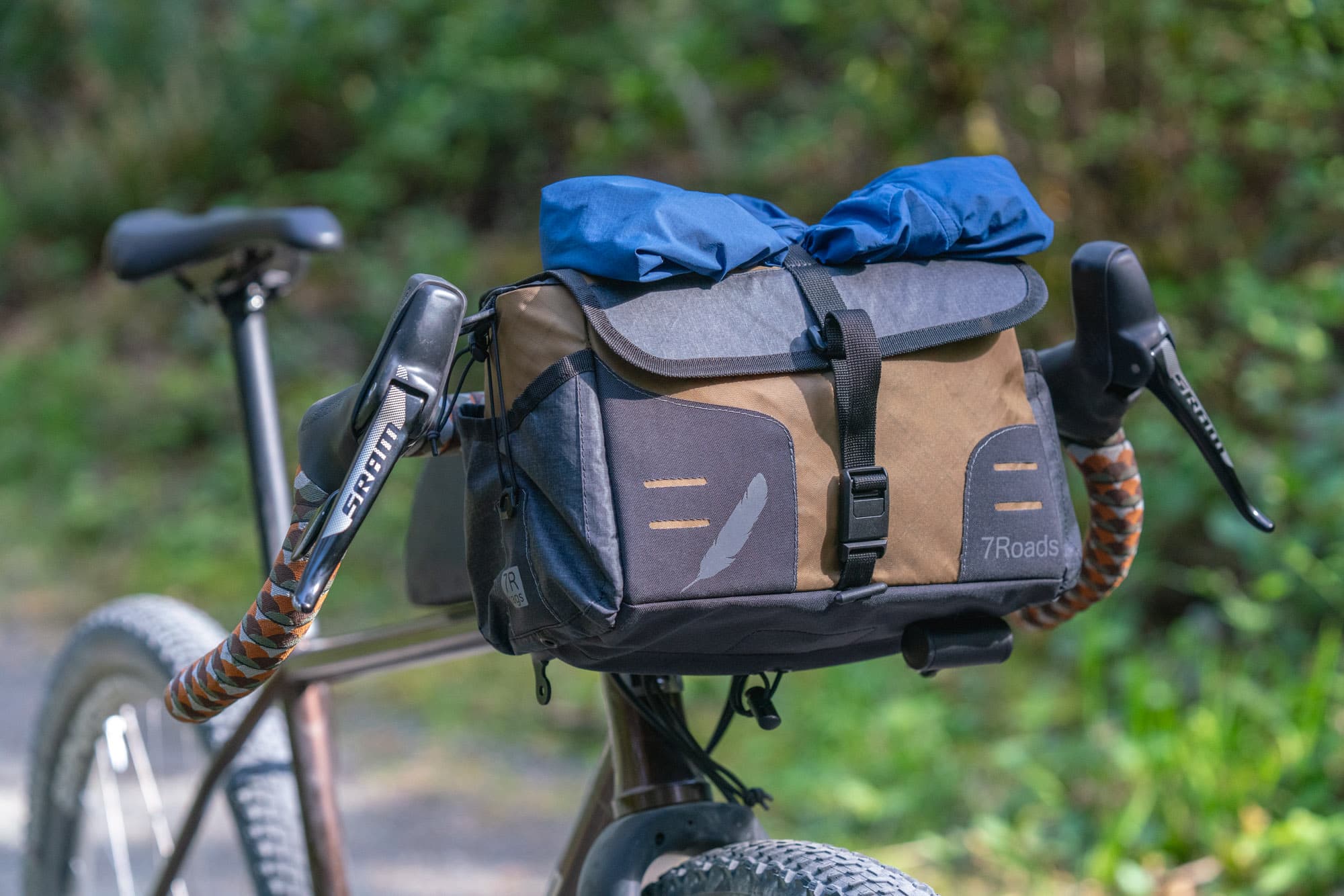 The front angle view of the OCT bag.