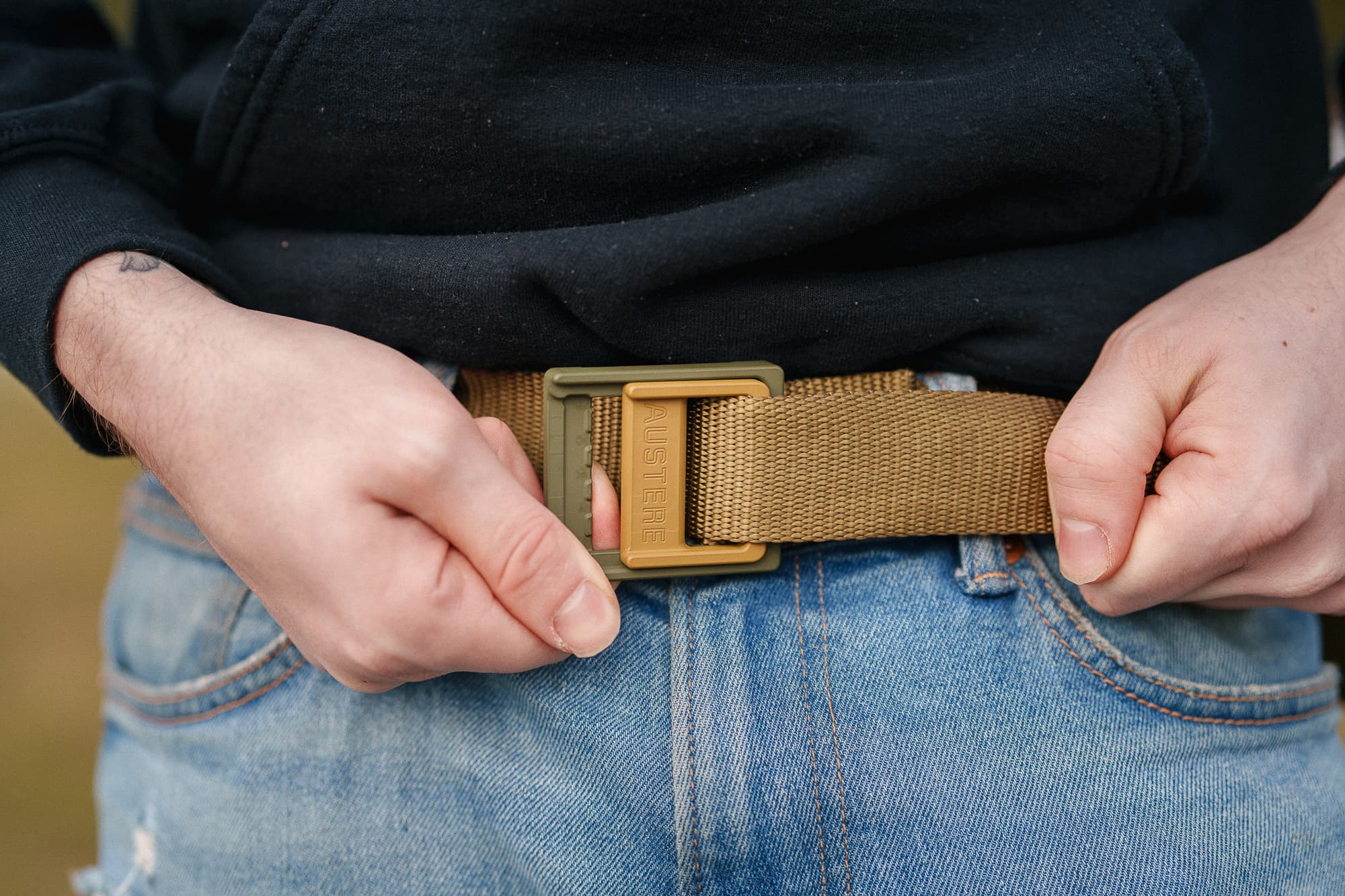 Locking an Austere lock belt.