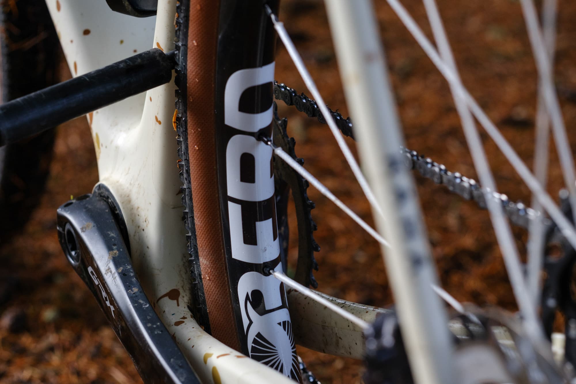 The Berd logo on the wheels.