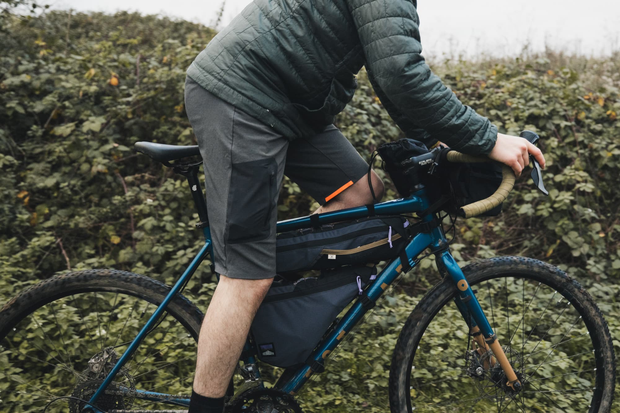 Lew rides with the Decathlon ADVT 500 bags.