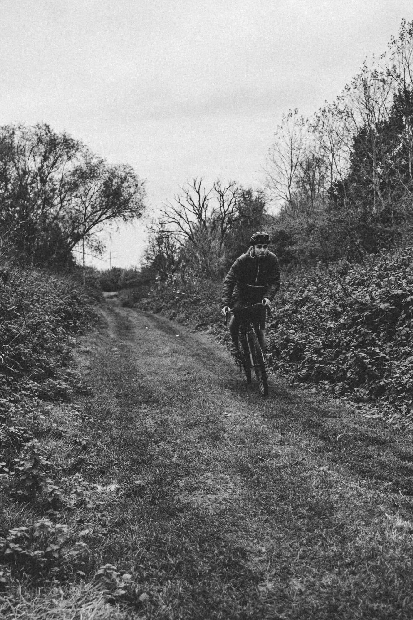 Lew crushing that gravel.