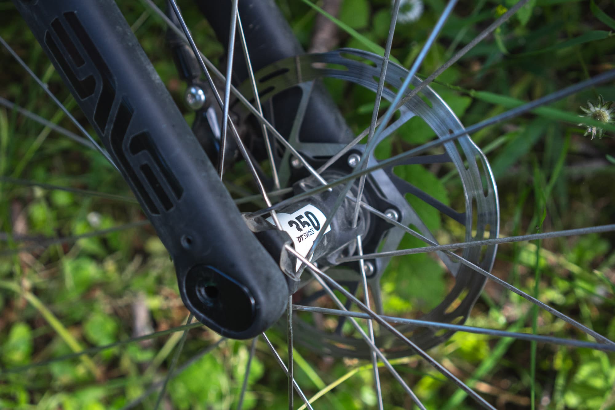 The DT Swiss 350s and ENVE fork.