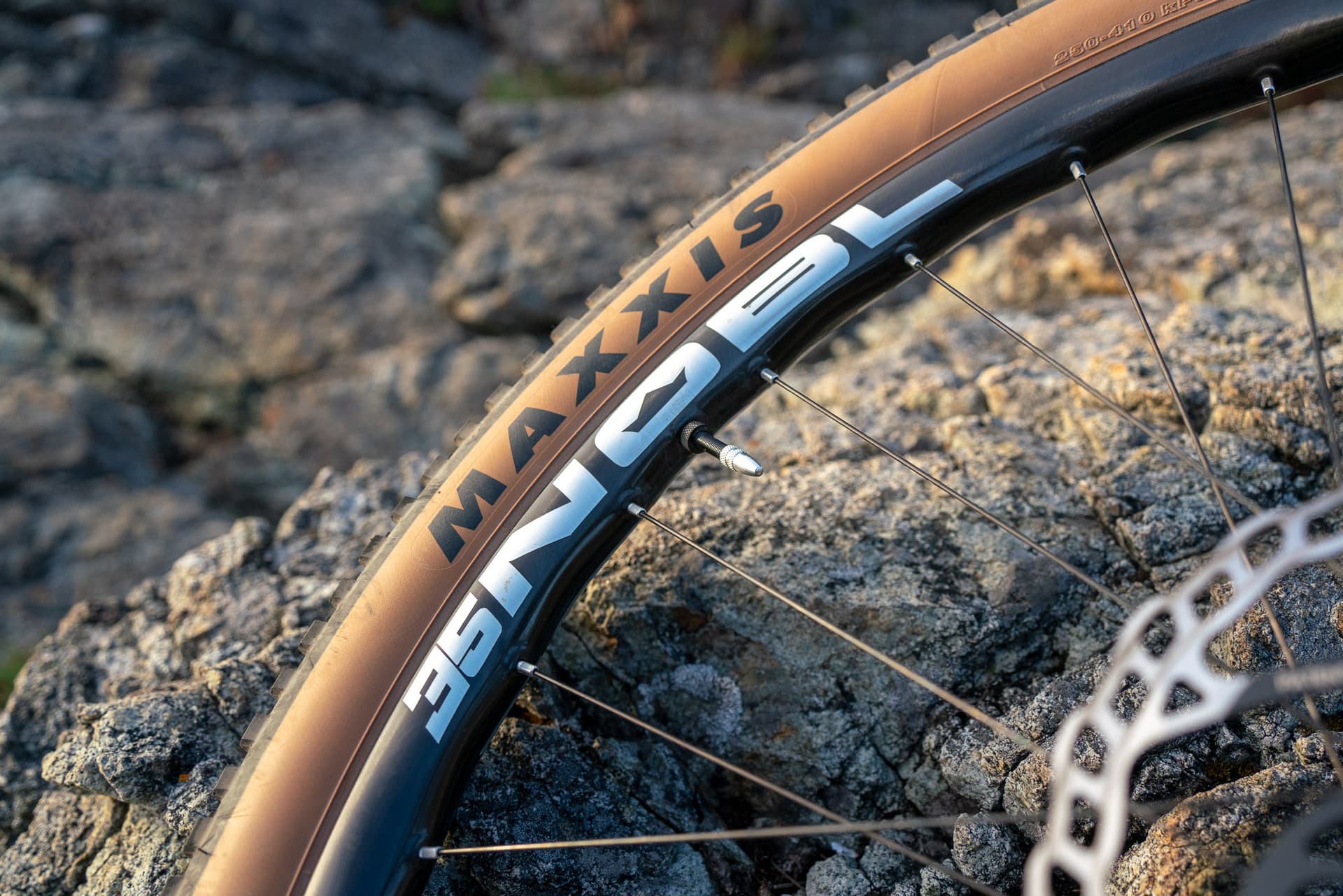 NOBL TR35: Downcountry Wheels That Rip