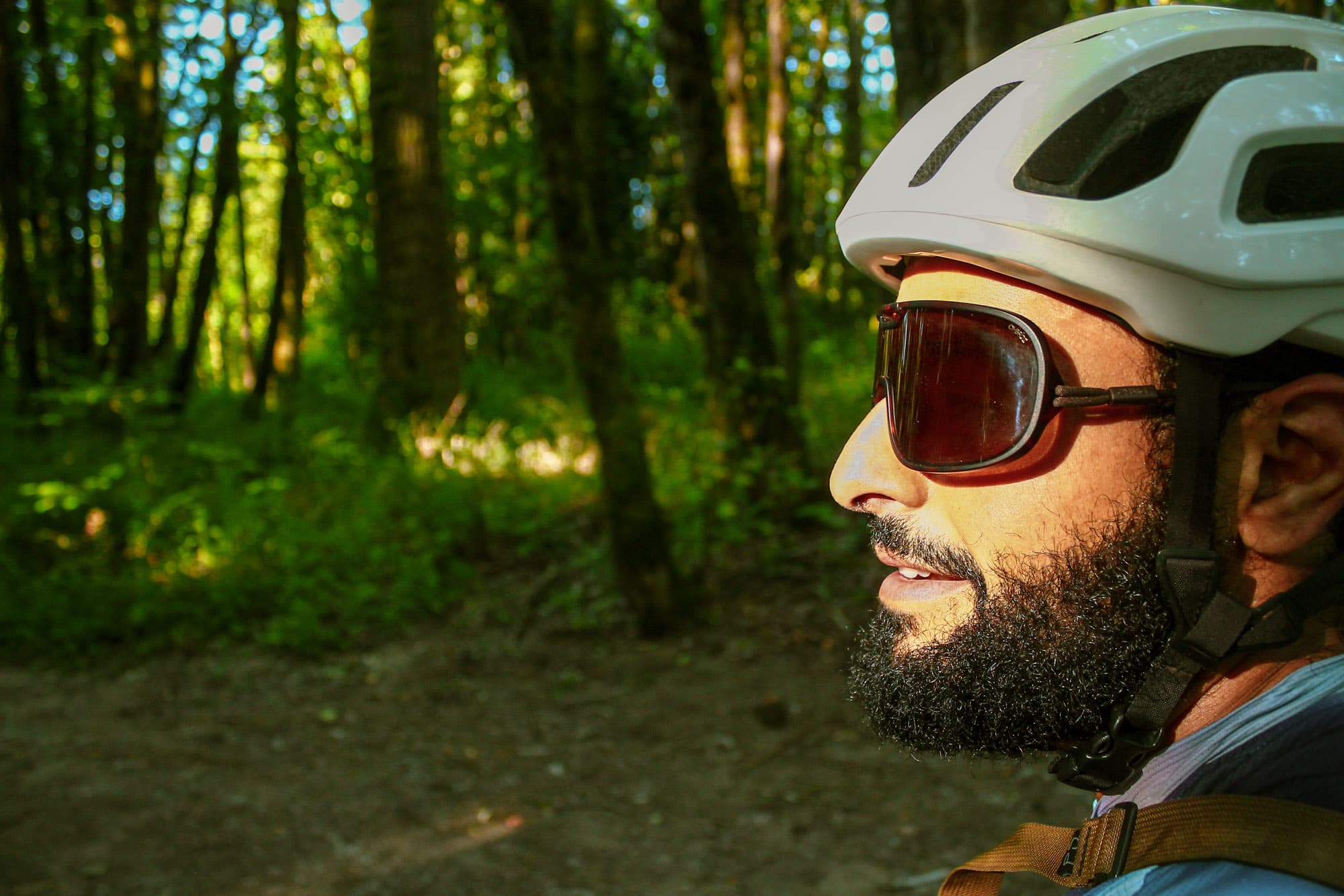 Abe rides with the Ombraz Refugio.