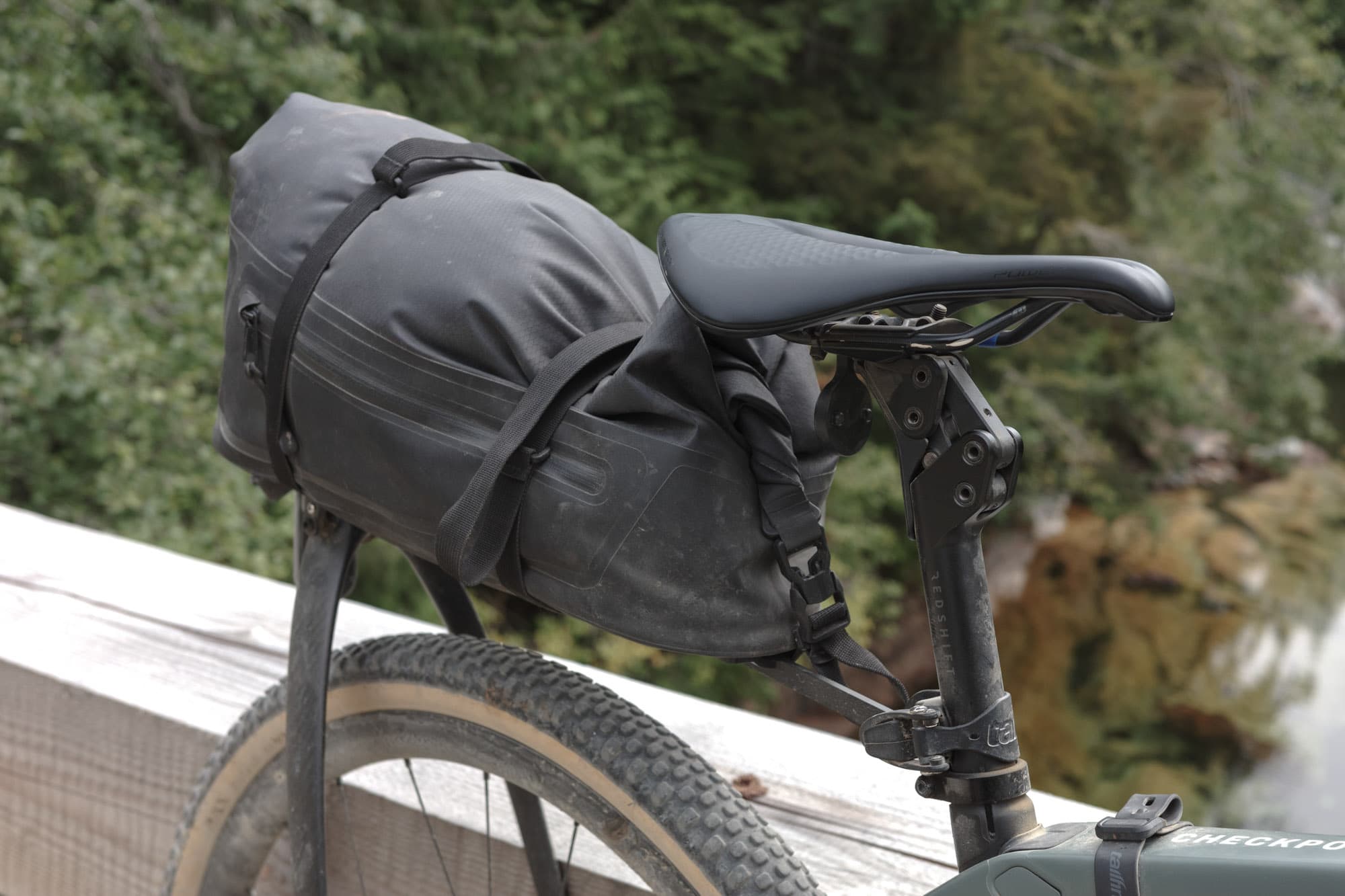 Redshift Shockstop Suspension seat post with Tailfin setup.