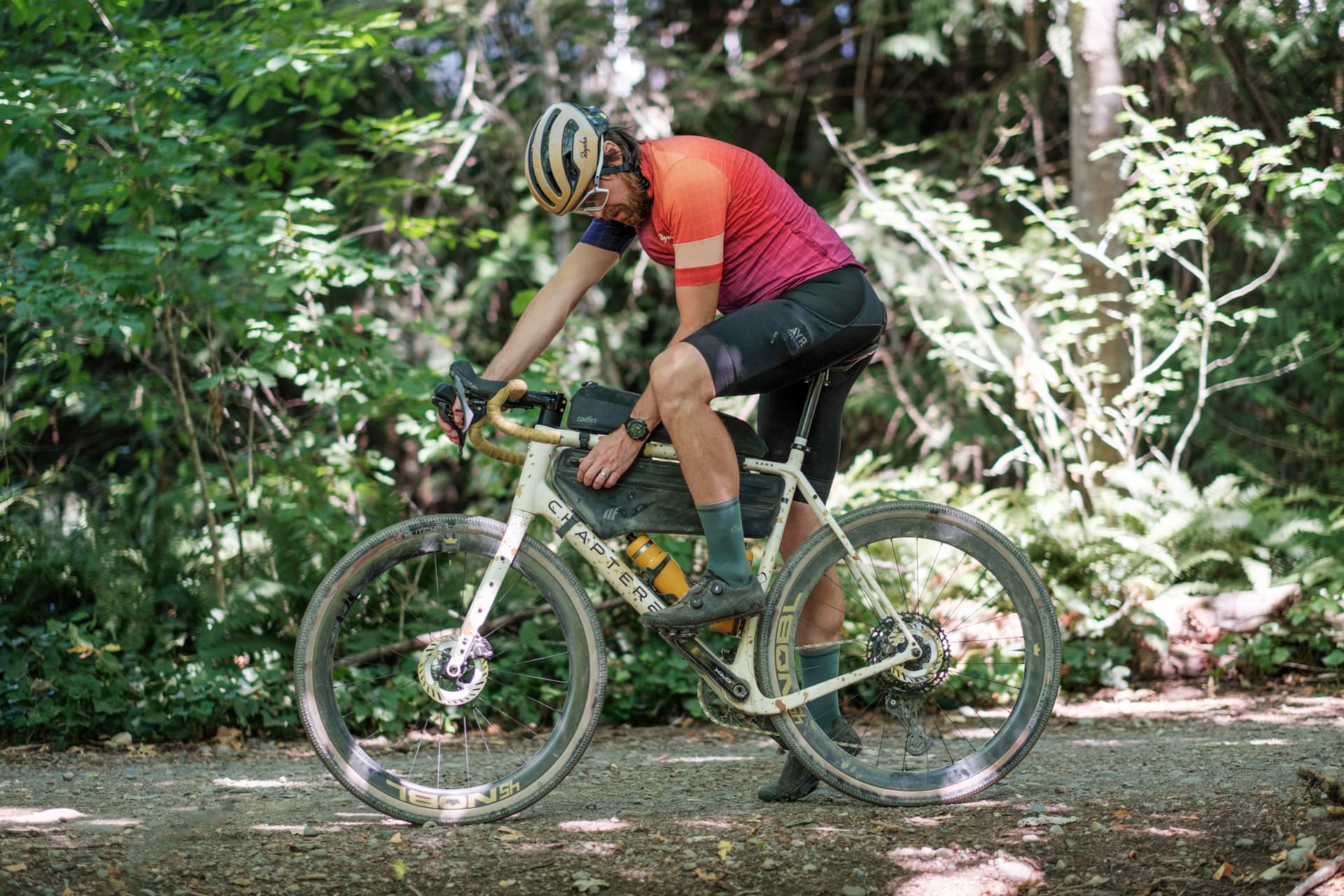 RedWhite Apparel Cargo Bib: Big Distance Comfort from a One-Man Brand