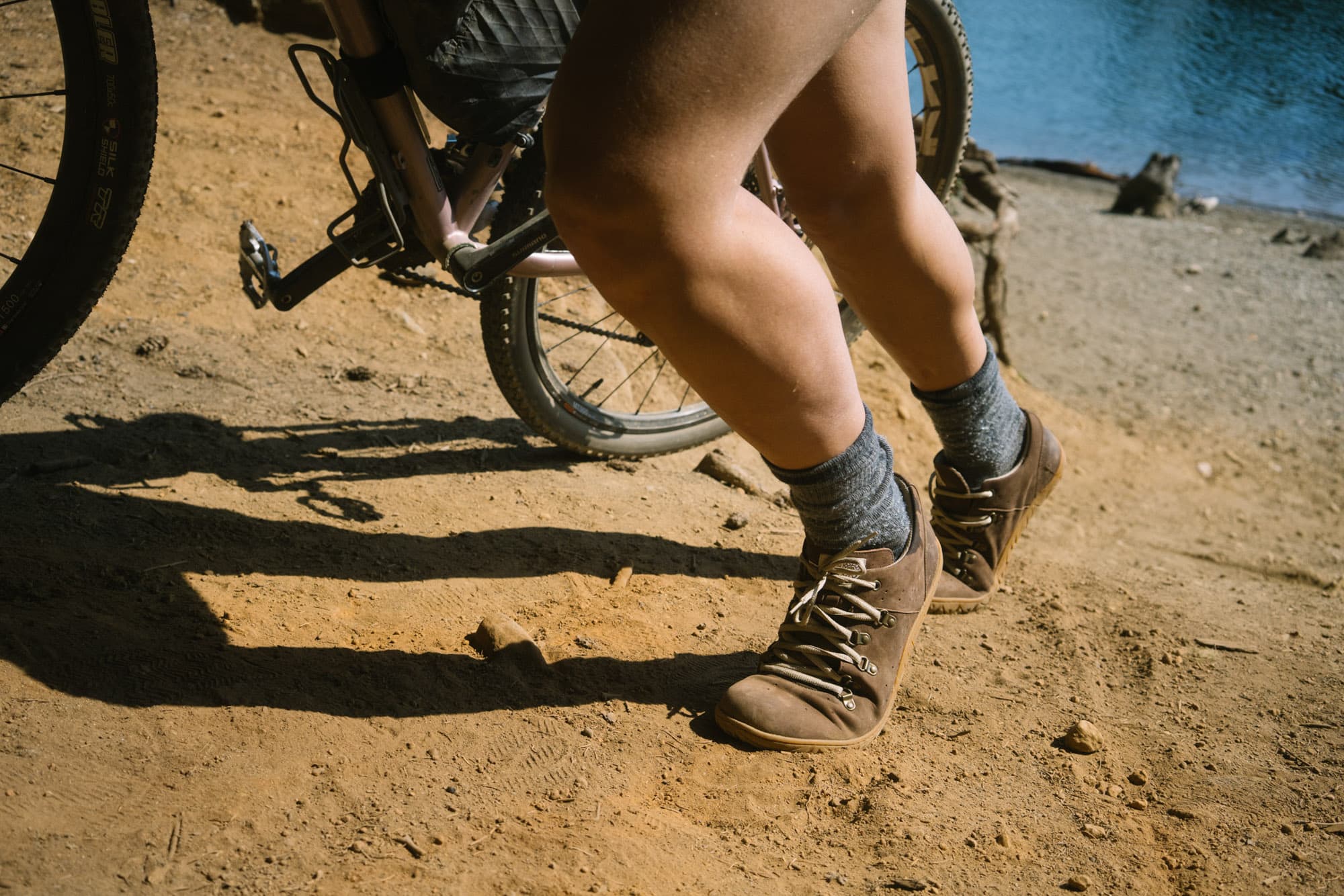 Stomp Lox Trail Worm doing a dirt climb.