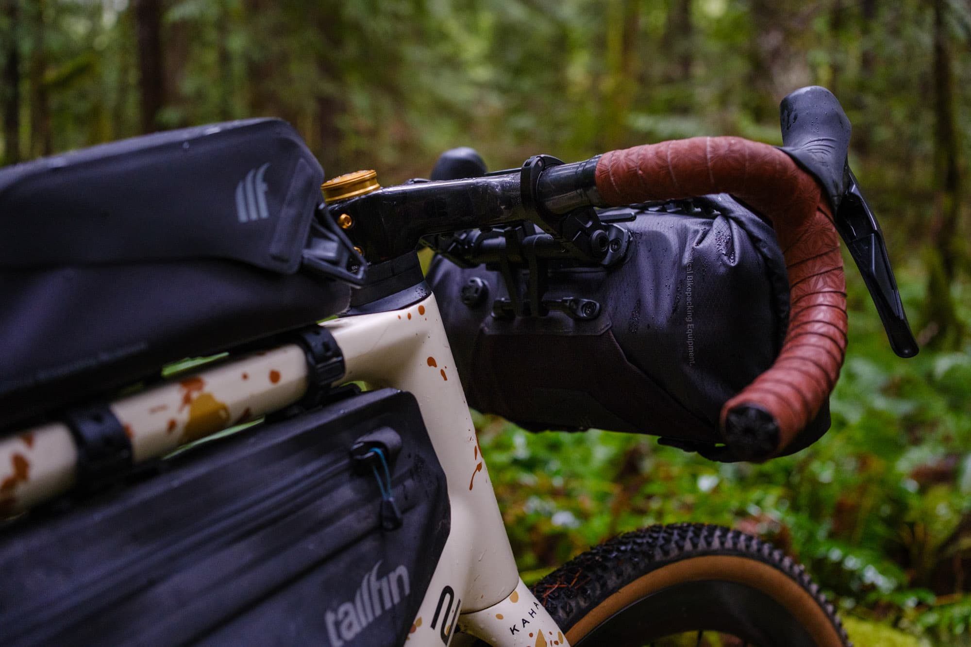 The mount side view.