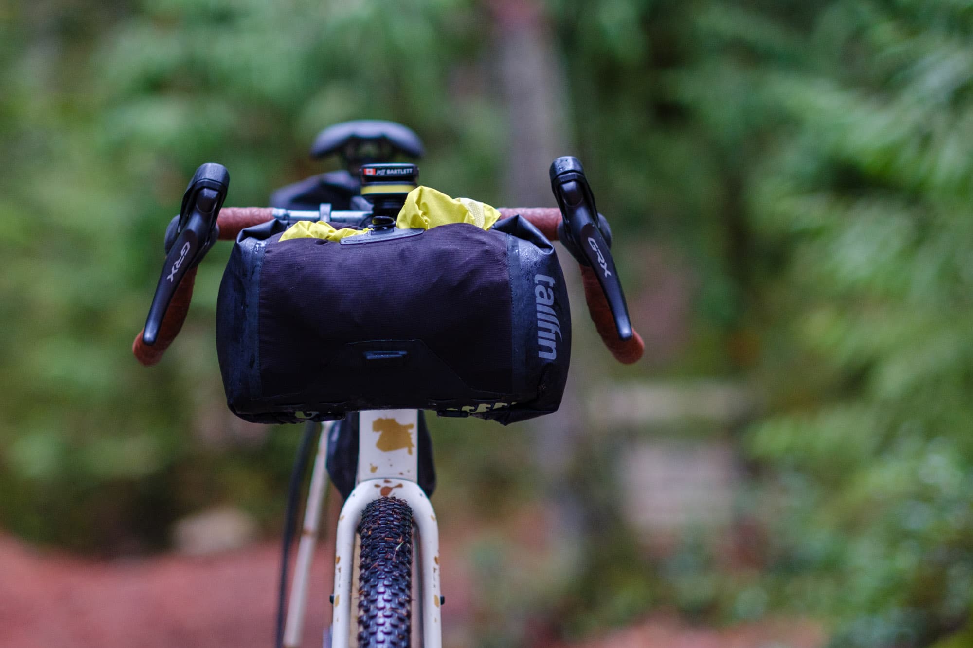 Another front view of the Tailfin Bar Bag.