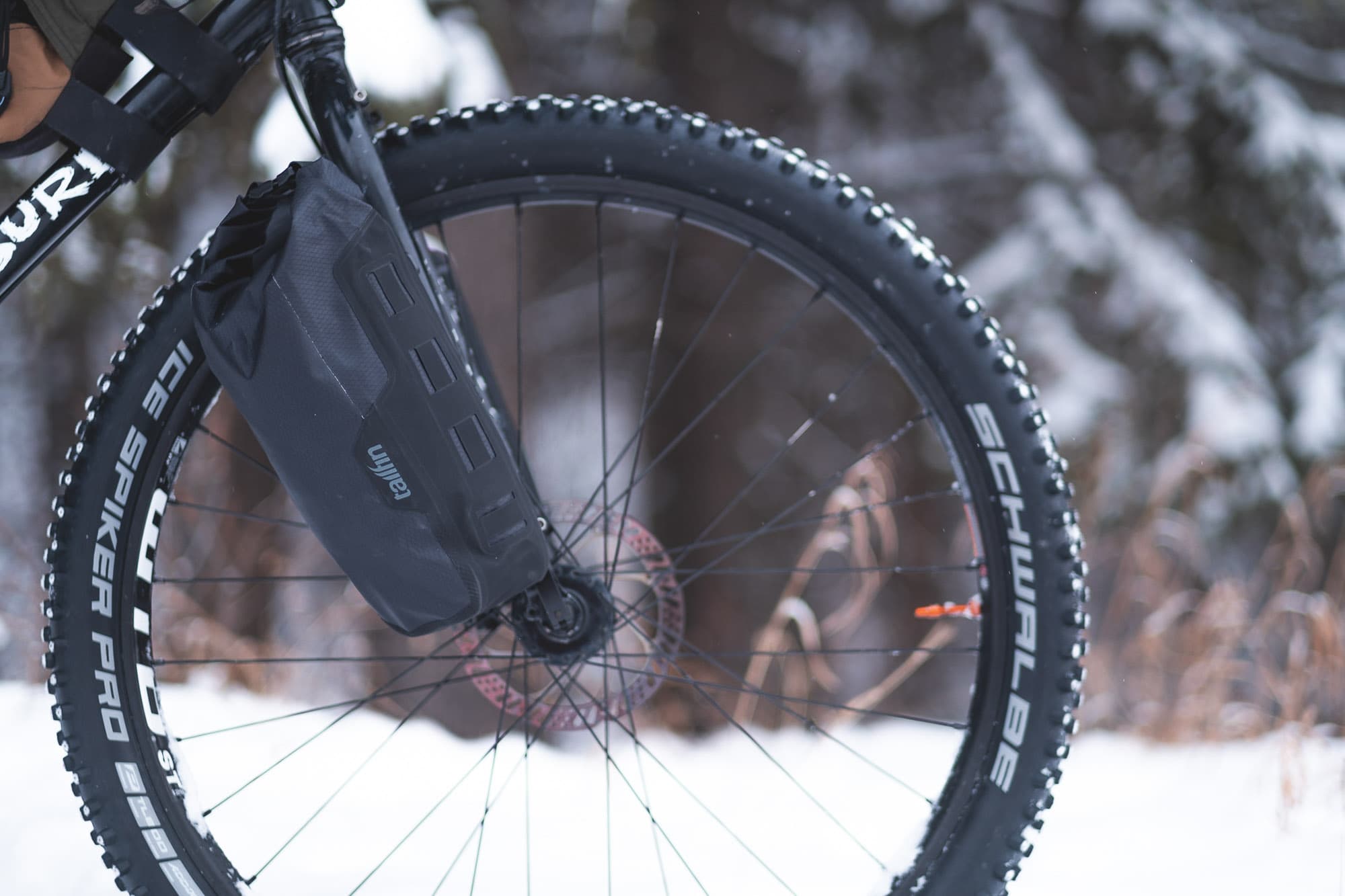 Tailfin Fork Packs Review: Click Click Go