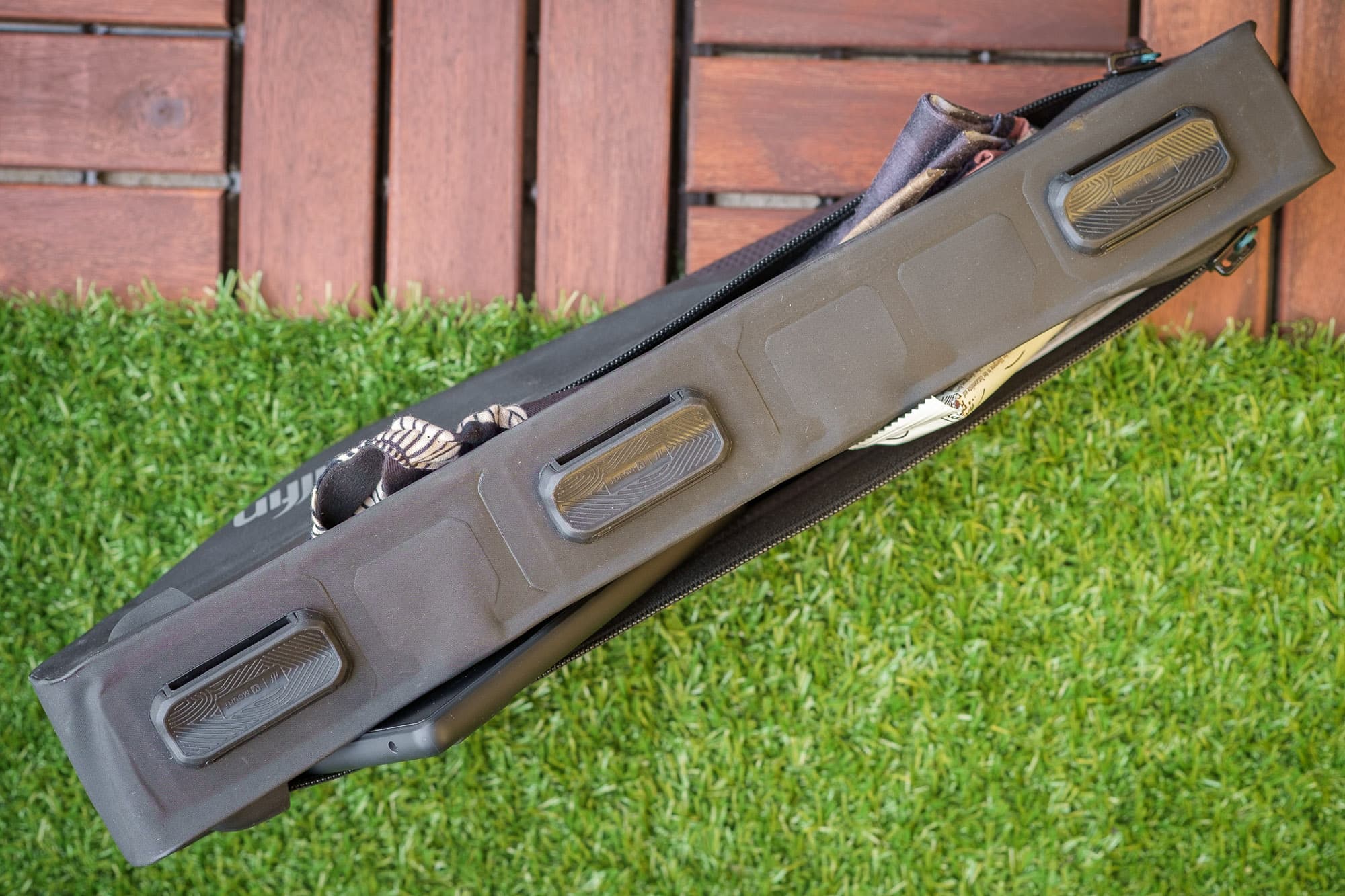 The top of the Tailfin frame bag.