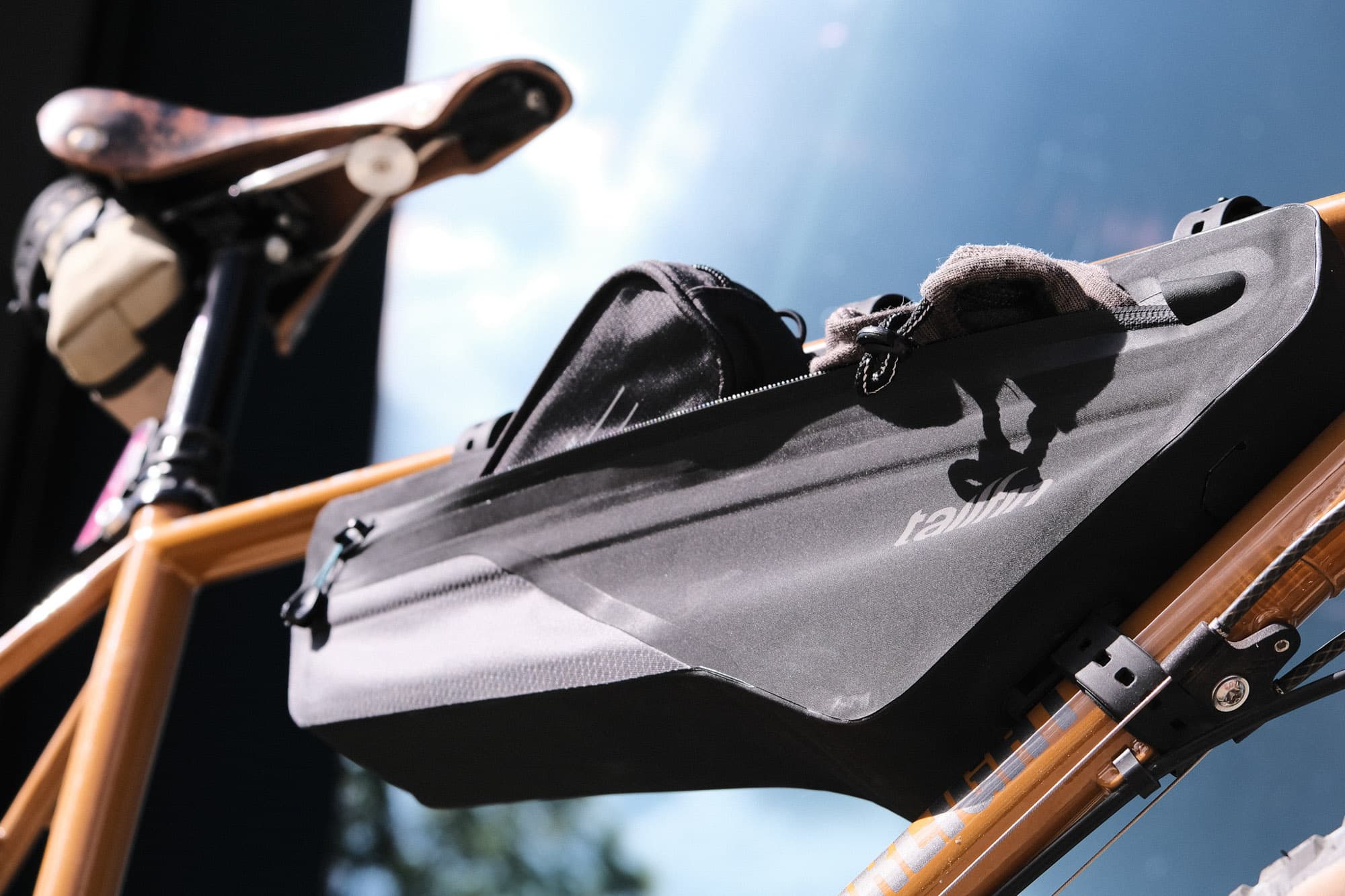 The Tailfin frame bag from below.