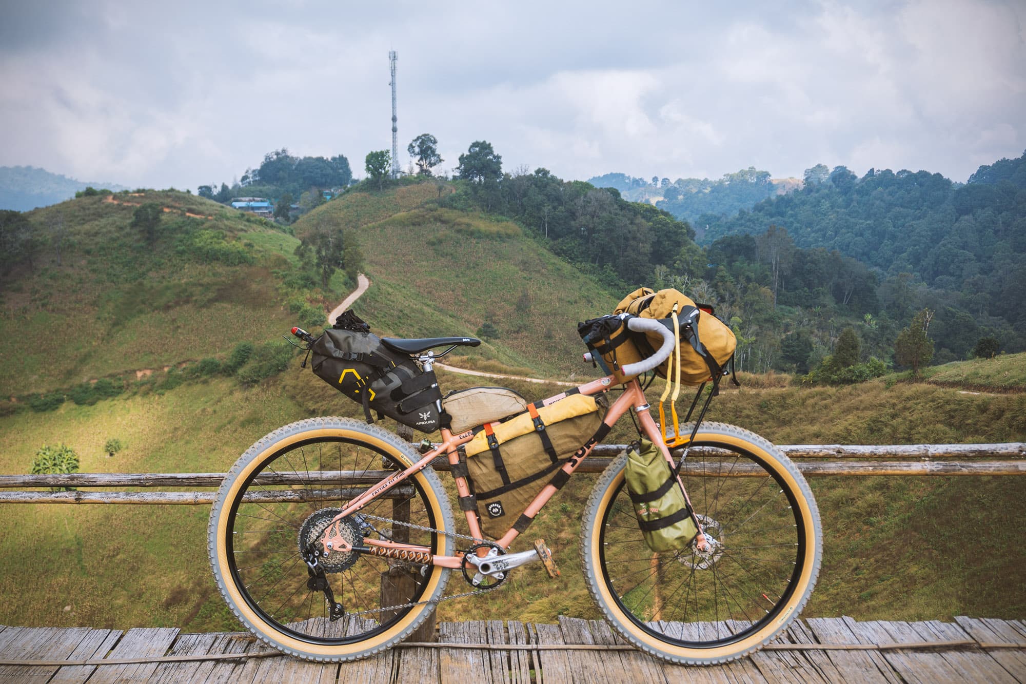 Fabric Scoop Sport ready for bikepacking