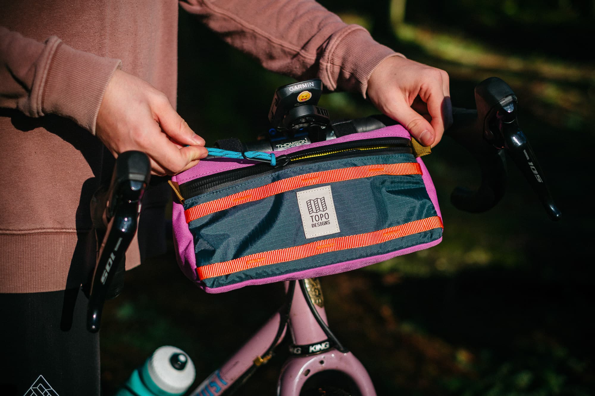 The solid zips on the Bike Bag.