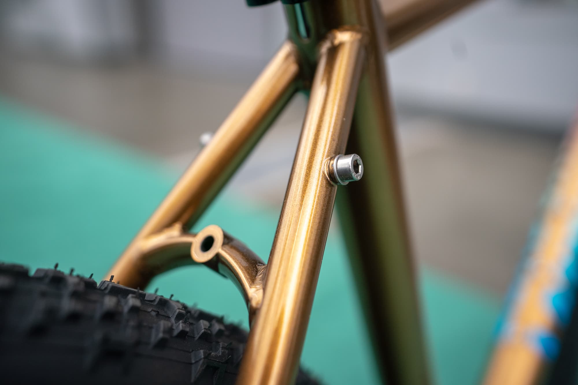 seat stay mounts