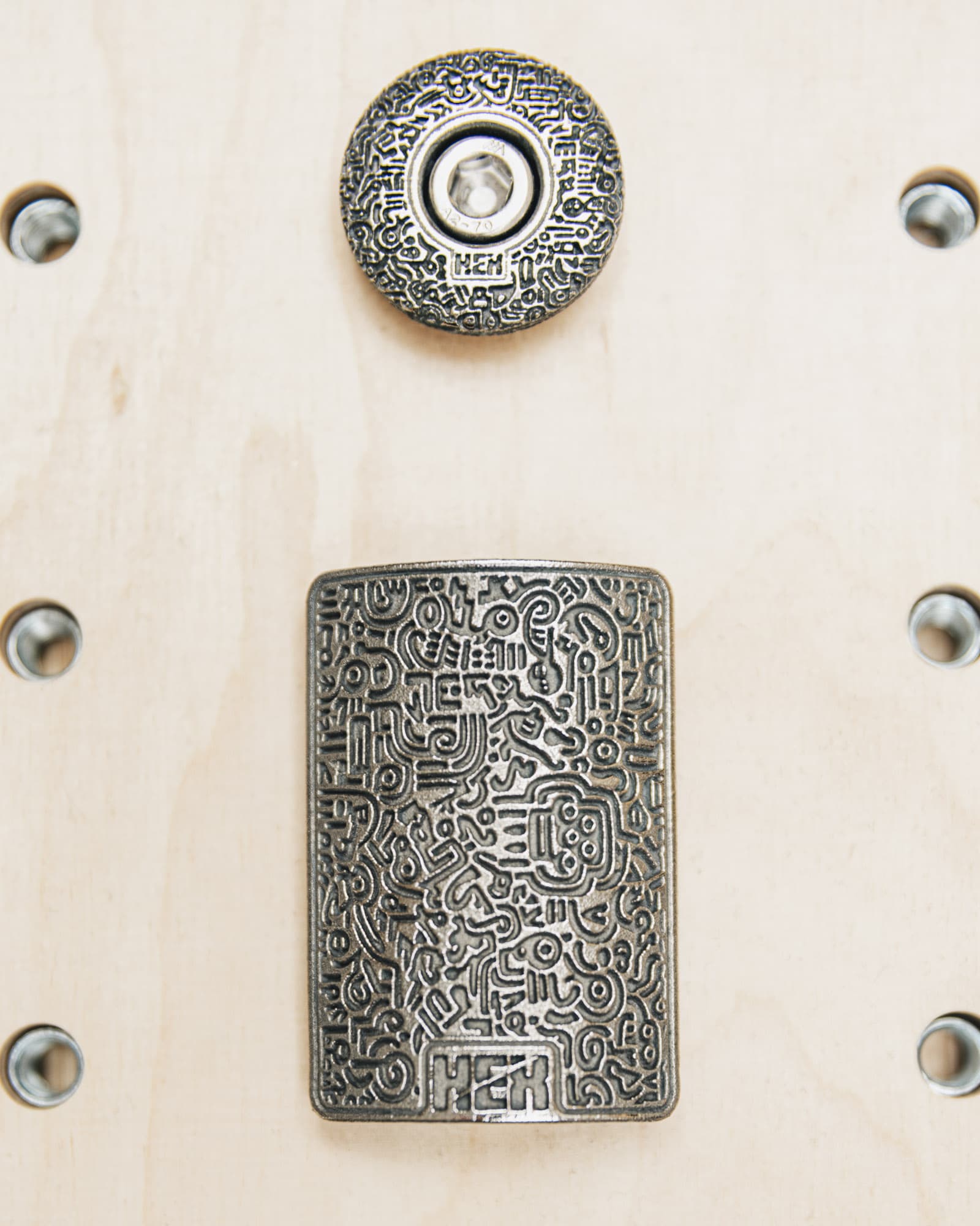 Hex Components stem caps and head badge combo.