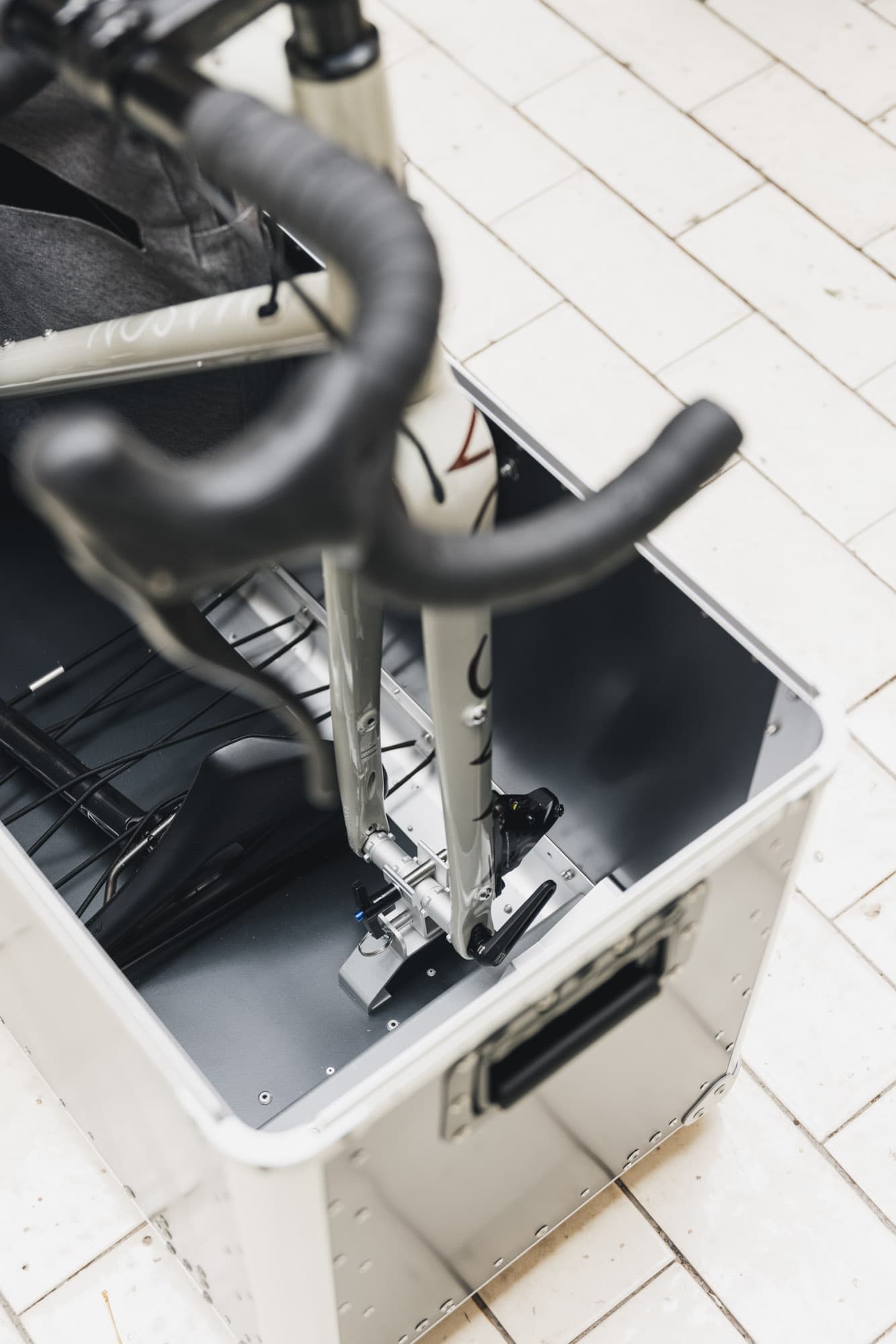 Buxumbox axle bolts.