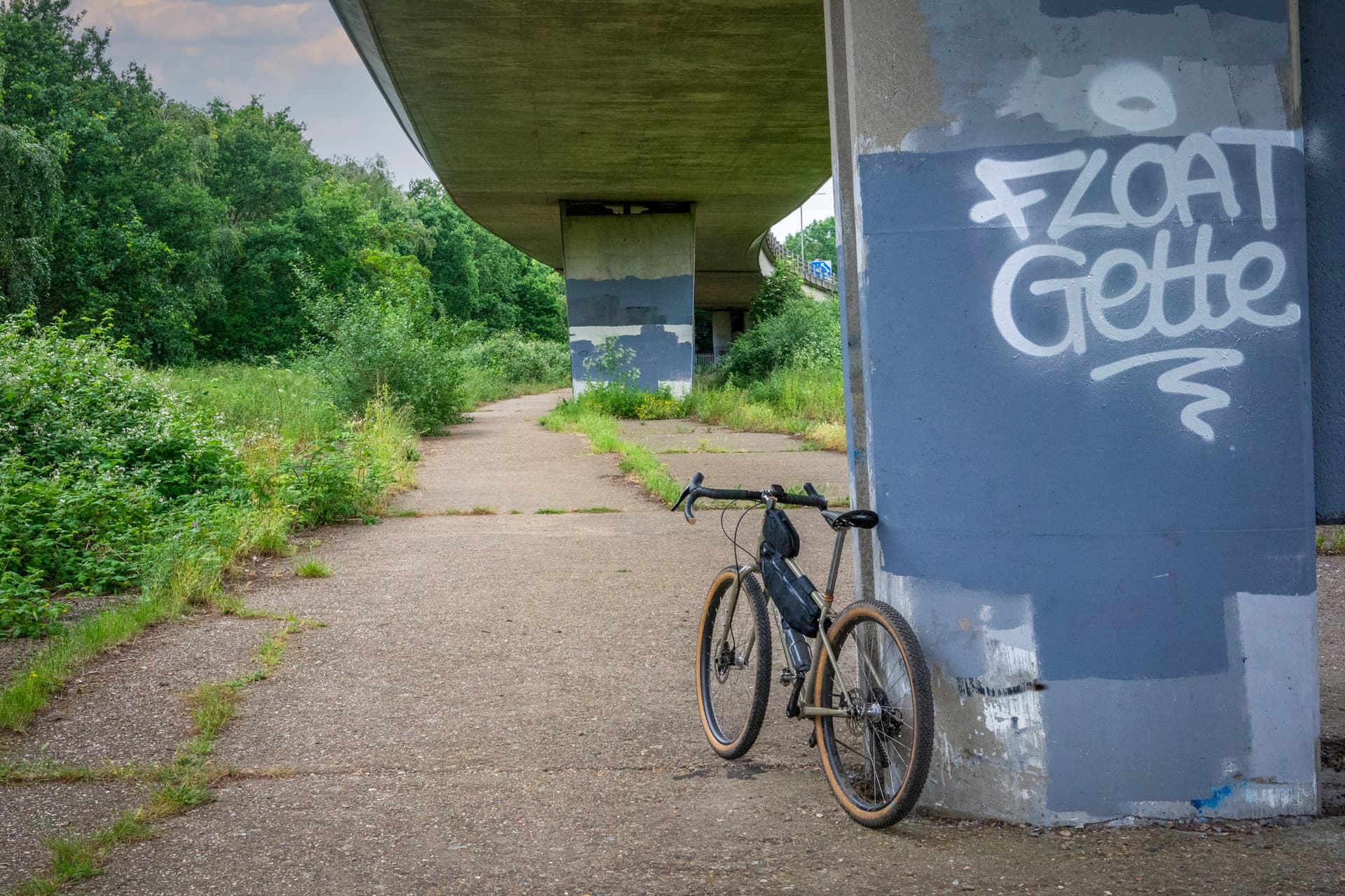 Gravel Guide London: Pavement to Pathways