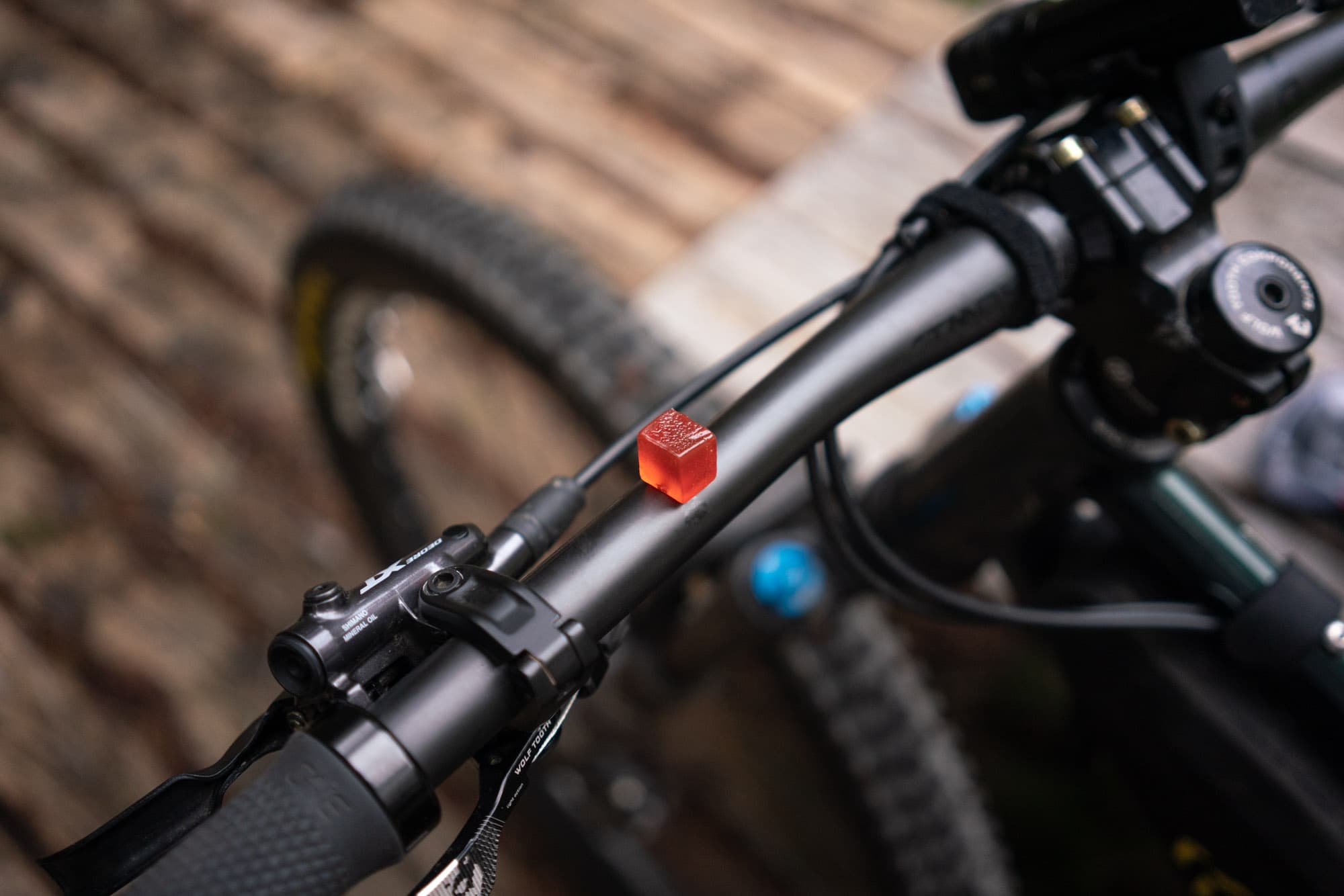 An OFFFIELD gummie on Barrys handlebars