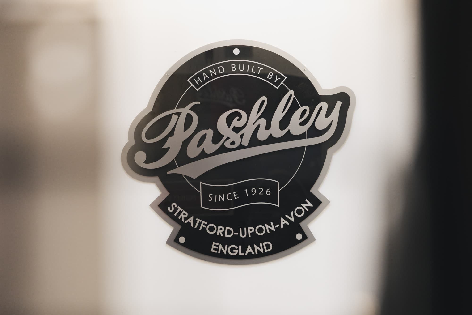 The Pashley logo badge.