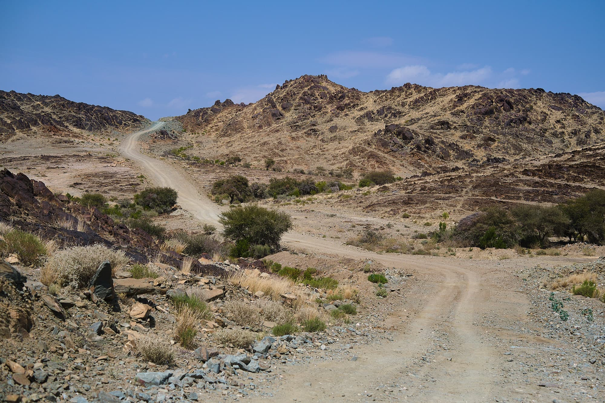 A gravel road in Saudi Arabia.