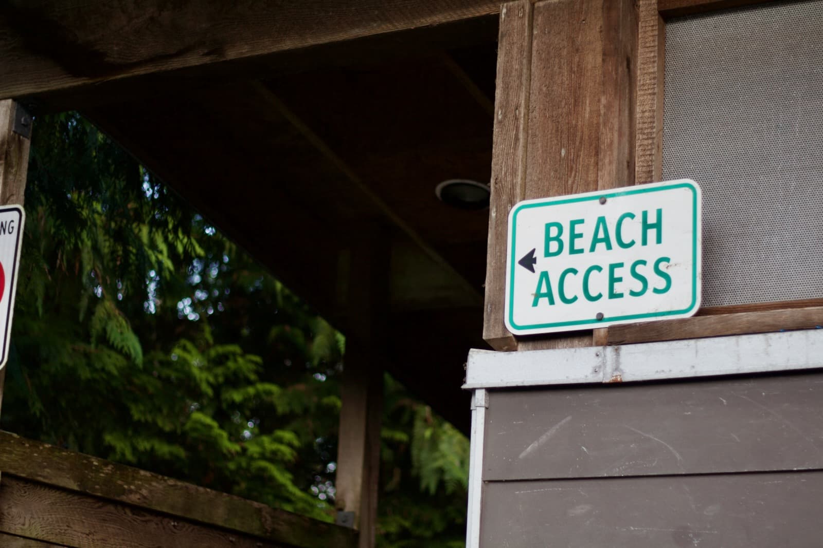 beach access sign