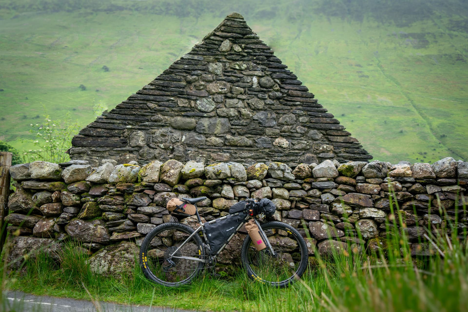 Traws Eryri: Across Snowdonia
