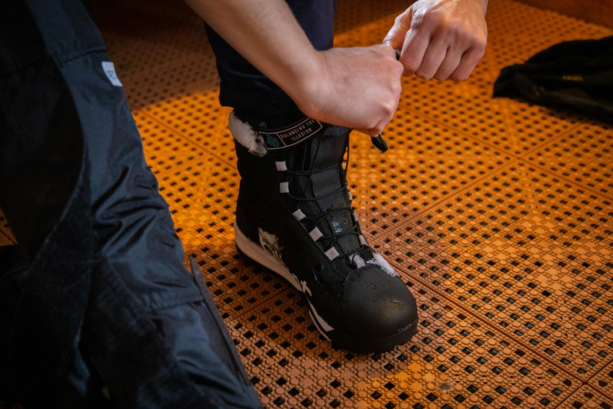 Lacing up the Quilo boots - one.