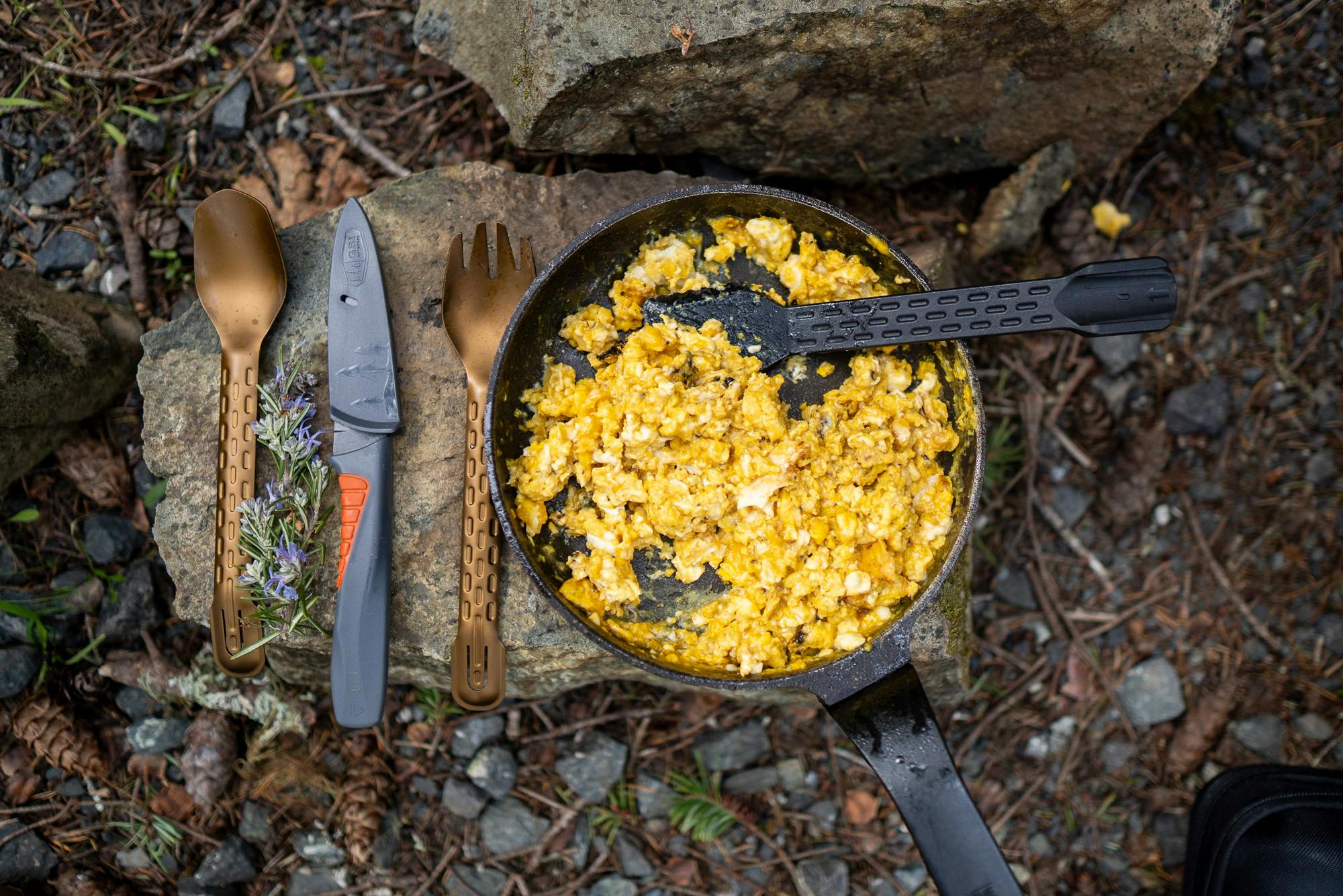 Eating eggs while bikepacking is now possible, rejoice!