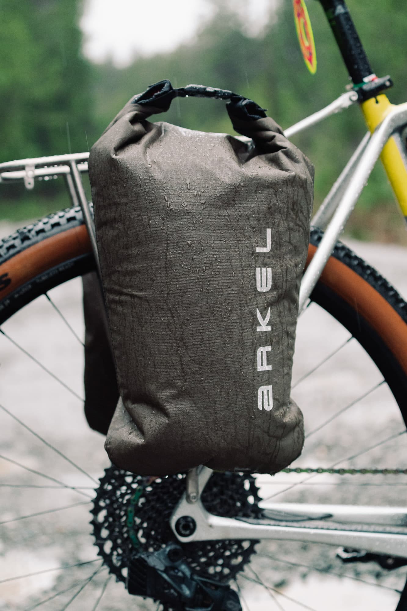 Forkpacker dry bag mounted to the fork.