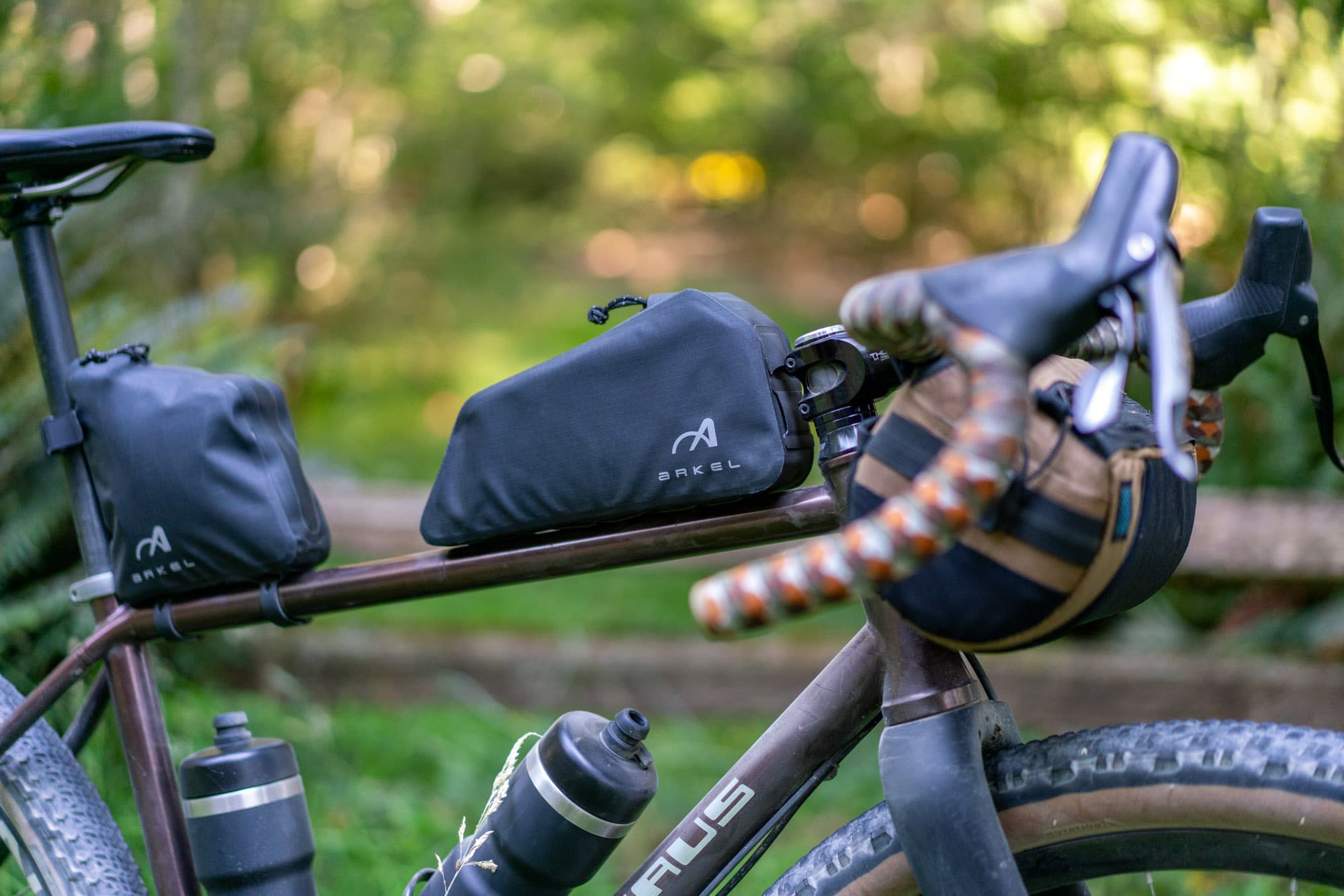 Overhead view of both Arkel bags mounted along the top tube.