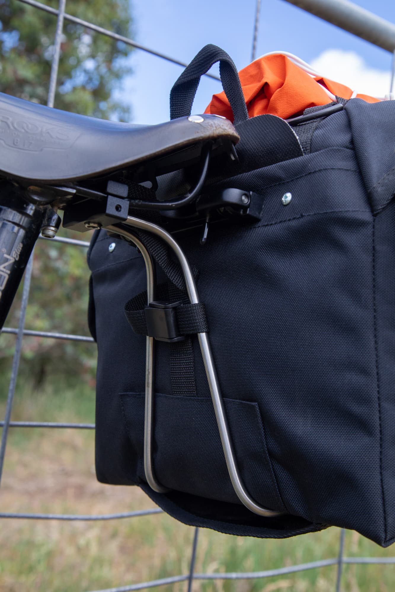 Side view of the Odyssey attached to the Bagman rack.
