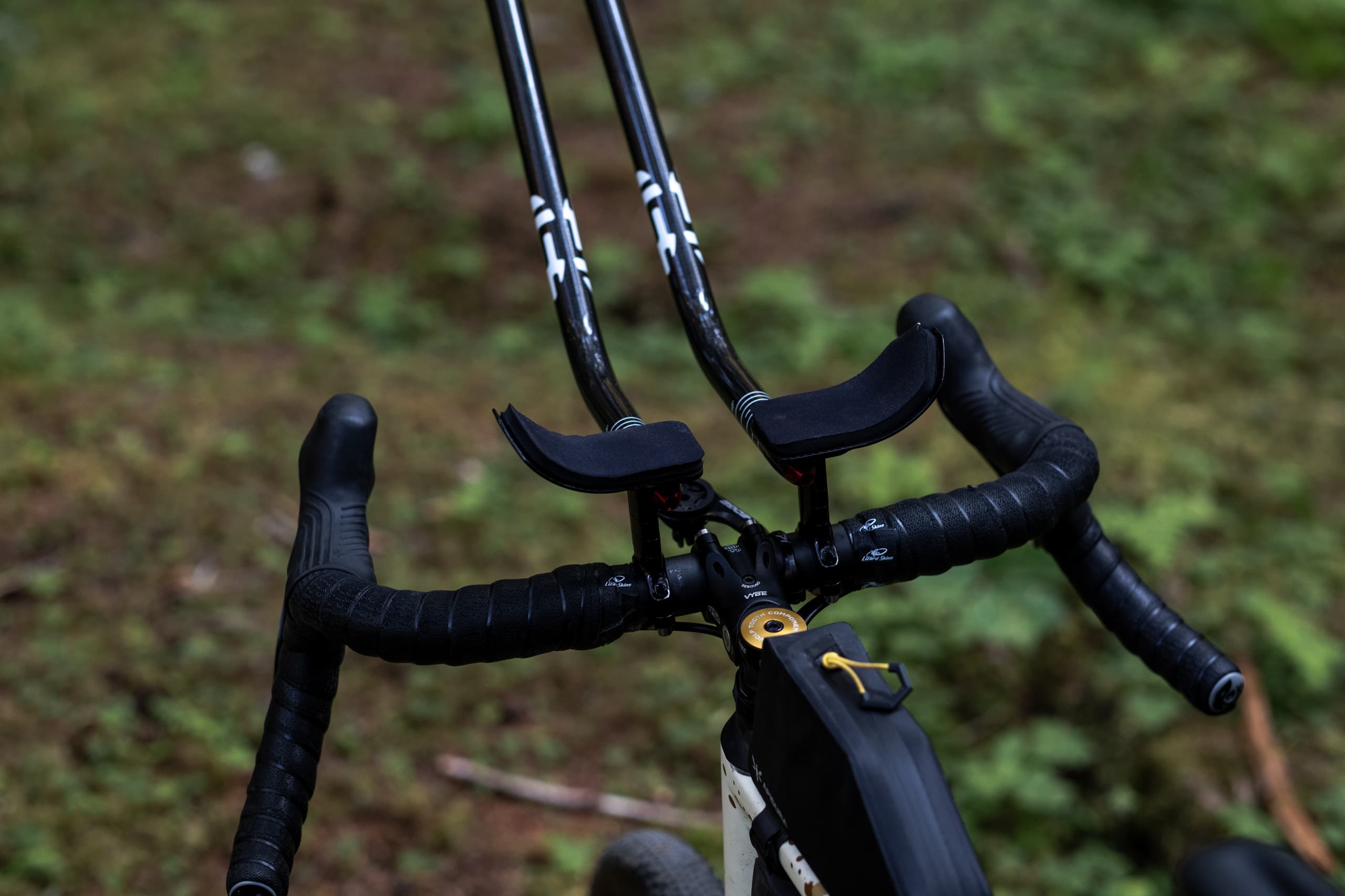 The full cockpit with TR2 aero bars, from above.