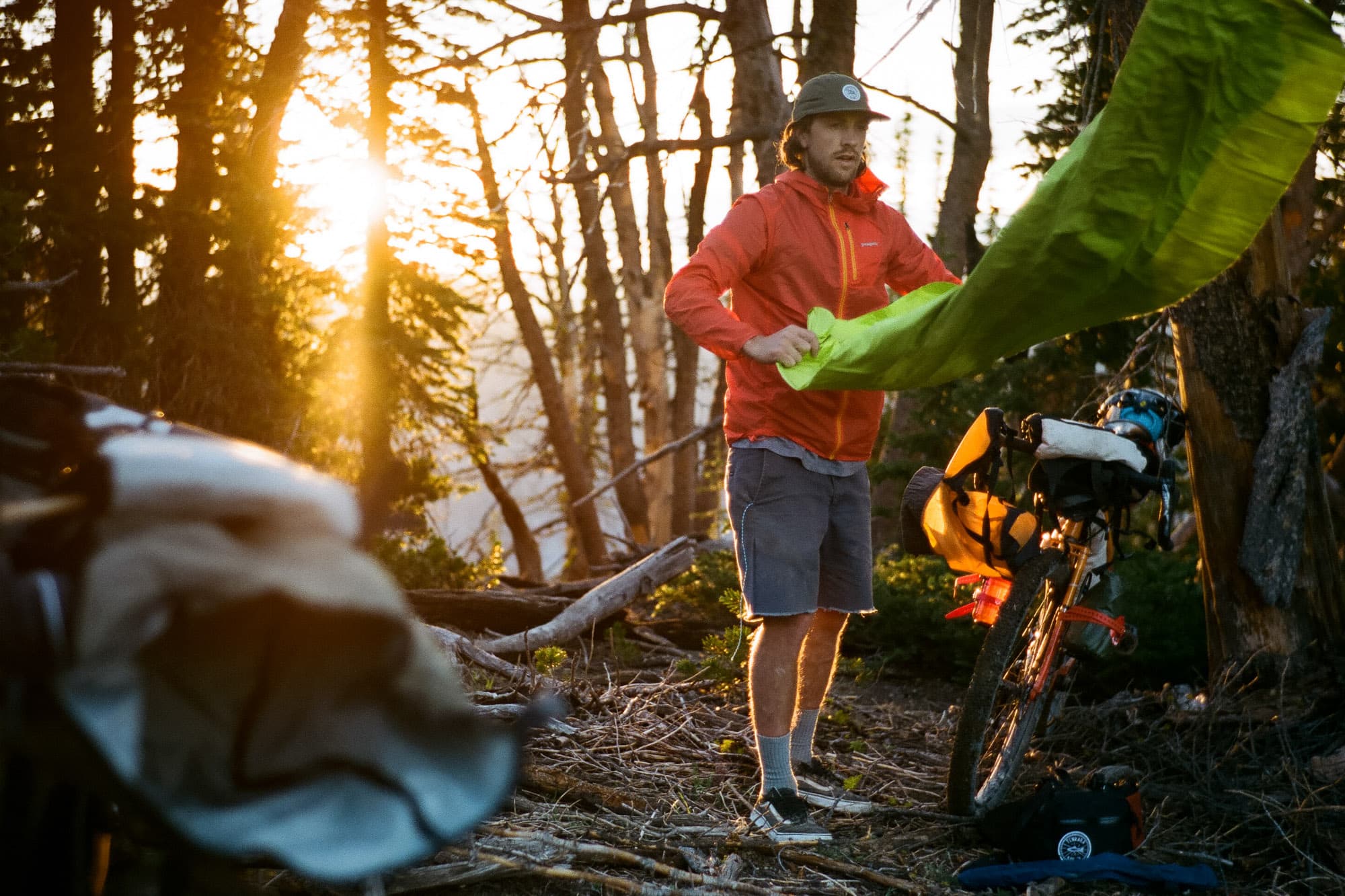 A rider packs up the next morning.